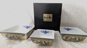 3 stapelbare Takahashi Kutani SF quadratische Schalen gelb Blume blau Schnörkel mit Box - Bild 1 von 11