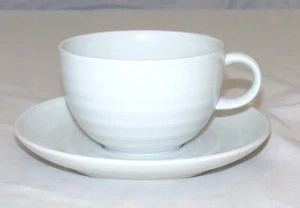 Crate & Barrel Spal Roulette weiß Tasse & Untertasse - neuwertig - Bild 1 von 5