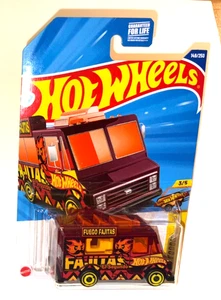 2025 HOT WHEELS Quick Bite, Fast Foodie Series 3/5, Burgundy, Blister Pack - Picture 1 of 1