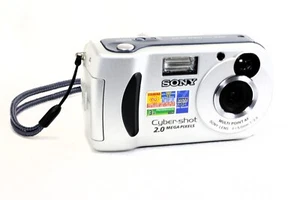 Lente Sony Cyber-Shot DSC-P31 AF multipunto Sony f=5,0 mm 1:2,8 - Imagen 1 de 6