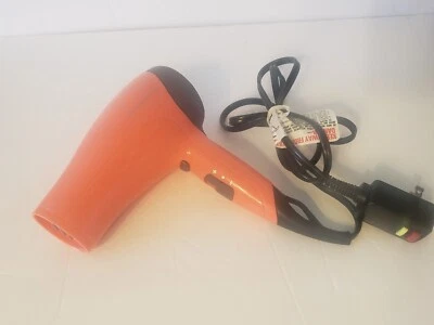 Secador de pelo mediano Remington D-3015 con tecnología cerámica iónica rosa melocotón Foto 1 de 4