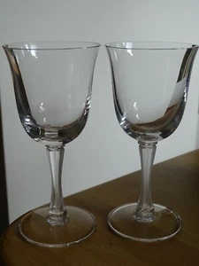 LALIQUE FRANCE 2 ANTIQUE CRYSTAL WINE GLASSES MODEL BARSAC ht 14.2 cm defect - Picture 1 of 9