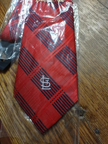 NWT St Louis CARDINALS MLB Baseball Neck Tie  100% Poly Red Navy Eagles Wings Cover