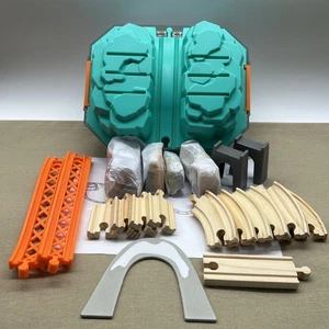 Spark Create Imagine Wooden Train & Track (x30 Piece Set) Container Cars Rails + - Picture 1 of 12