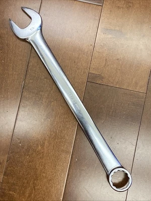 HERRAMIENTAS A PRESIÓN Nº LLAVE COMBINADA OEX-40 SAE 1-1/4" ACCIONAMIENTO FLANCO 12-PT Foto 1 de 4