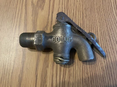 Grifo de válvula de grifo de latón antiguo raro BARREL COOP Foto 1 de 4