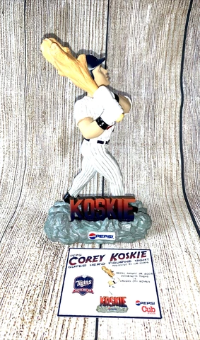 MINNESOTA TWINS SGA 2003 COREY KOSKIE Superhero Statue Figure with card Cover