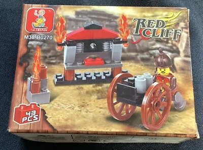 Sluban Building Bricks Red Cliff M38-B0270 Munitions Cart & Mini Fig 43Pc NEW - Image 1 of 3