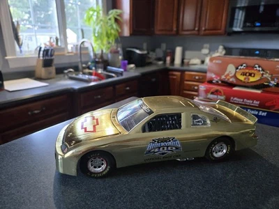 Racing Champions Premiere Gold 1;18 Scale Pace Car 80 Of 200 Produced Very Rare  - Image 1 of 4