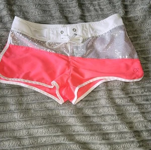 OP Ocean Pacific kurze Shorts Damen Gr. S 3-5 koralle & weiß mit Pailletten - Bild 1 von 3