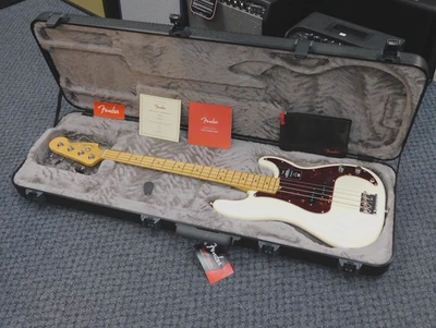 Bajo de precisión Fender American Professional II 2025 ¡con estuche! ¡Blanco Olímpico! BONITO Foto 1 de 4