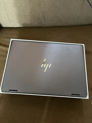 HP Spectre x360 16" OLED táctil U7 32GB 1TB RTX 4050 ¡Caja abierta con extras!! Foto 1 de 3