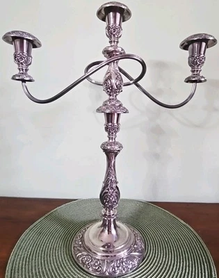 1847 Rogers Bros Heritage 3-Arm Candelabra Silverplate Ornate Vintage 9416 - Image 1 of 4