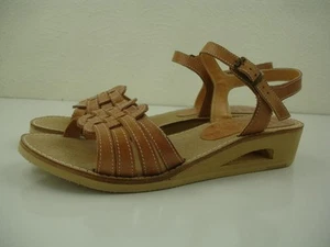Vtg 1970's Women's 7.5 M Fanfares Tan Woven Leather Huarache Sandals Ankle Strap - Picture 1 of 11