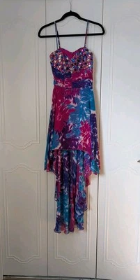 DEB Rosa Alto Bajo Asimétrico Estrás Bebé Muñeca Vestido y Corazón Talla 5/6 Foto 1 de 4