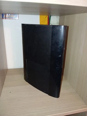 Sony PlayStation 3 Super Slim 500GB Console - Nera - Immagine 1 di 3