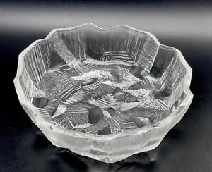 Mikasa Crystal Ice Castles Clear Glass Bowl Textured Ice Cube IceBerg - Picture 1 of 6