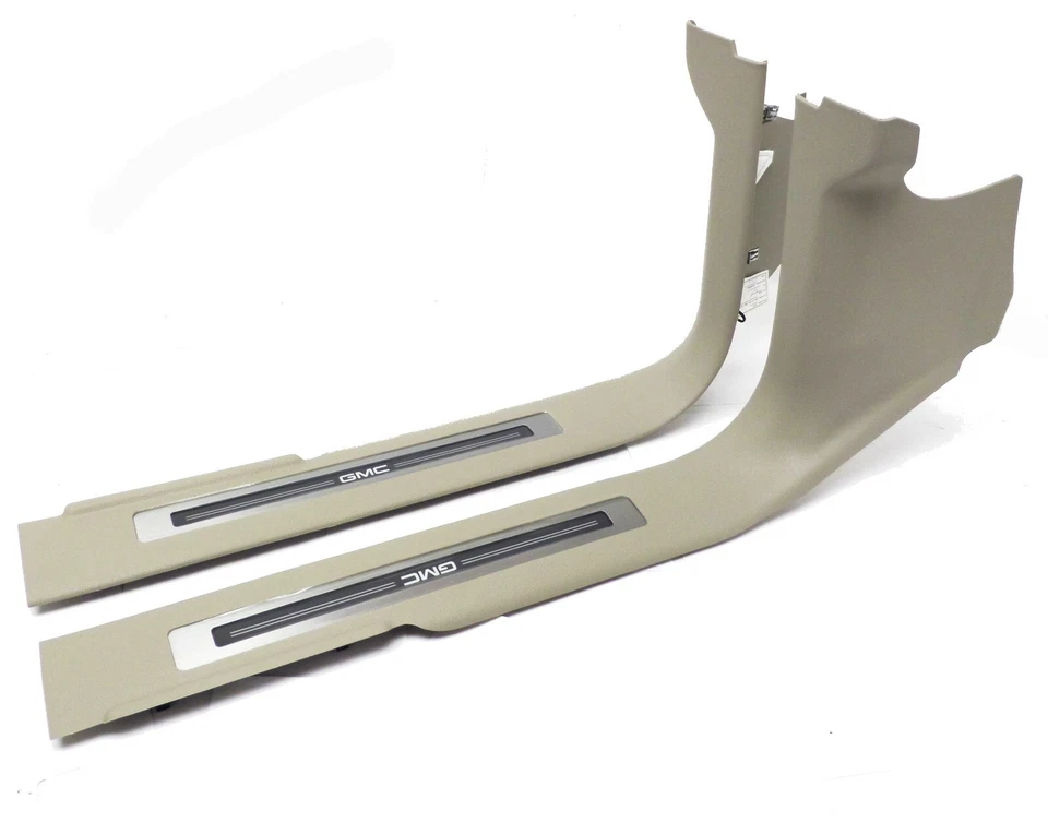 GMC Shale Illuminated Sill Plate Driver and Passenger Side 2015-2019 GMC Yukon  - Image 1 of 4