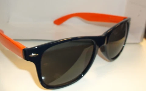 Spirit Wear  Chicago Bears Team Color Sunglasses Orange NEW Cover