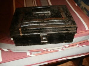 VINTAGE BLACK HINGED TIN METAL SPICE BOX WITH SIX SPICE CANS - Picture 1 of 8