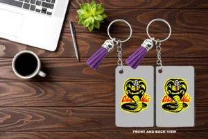 LLAVERO SUBLIMACIÓN LLAVERO MDF COBRA KAI KARATE PROGRAMA DE TELEVISIÓN AÑOS 80 RETRO REGALO NUEVO - Imagen 1 de 4