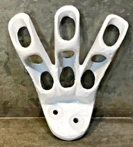 White 3 Slot Stick Flag Holder Bracket Cast Aluminum Post / Wall Mount New - Picture 1 of 6