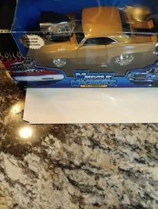 Color Gold 1/24 Diecast Car Blown BOX WEAR - Picture 1 of 10