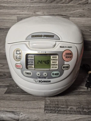 Aquecedor de panela de arroz Zojirushi NS-ZCC18 Neuro Fuzzy 10 xícaras usado - Imagem 1 de 4