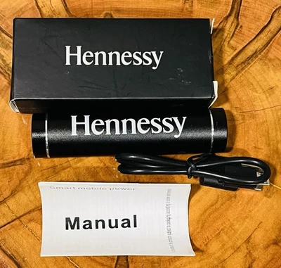 Banco de alimentación móvil inteligente Hennessy coñac cargador portátil nuevo estado Foto 1 de 3