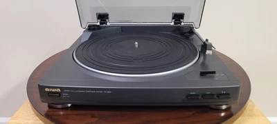 Aiwa Stereo Full Automatic Turntable System PX-E855U- 1998. Tested, Works. Read. - Image 1 of 4