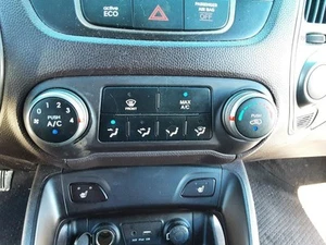 OEM Climate Control Heat/AC Manual 14-15 TUCSON 1236577 - Picture 1 of 12