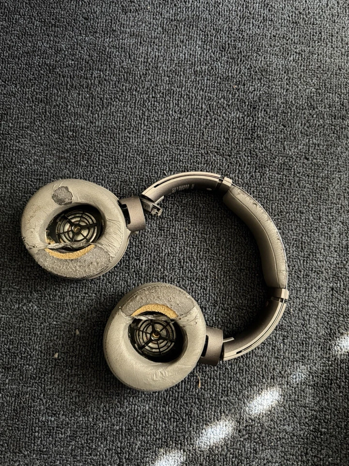 Sony MDR-XB950N1 Wireless Bluetooth Headphones Black for parts - Still Work - Image 1 of 4