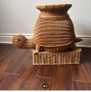 Vtg Boho Braided Rattan Wicker Turtle Side End Sofa Table Plant Stand, HAS FLAWS - Picture 1 of 2