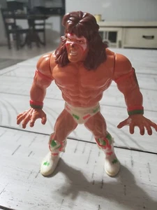 WWF Hasbro Ultimate Warrior Series 2 Modellino Wrestling 1991 vintage - Foto 1 di 2