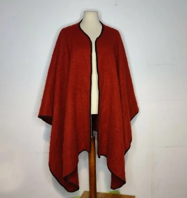 Vintage 70s Brigitte Freed Fuzzy Drape Poncho Cape Mod Boho OS New York Autumn  - Image 1 of 4