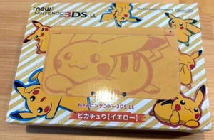 Nuevo Nintendo 3DS LL Pikachu Amarillo Nuevo y sin abrir Pokémon Center Limited - Imagen 1 de 5