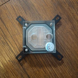 EKWB CPU Water Block w/ Acrylic Top & Nickel Base – Intel Style Mount – Untested - Bild 1 von 3