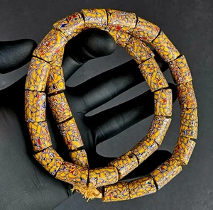 Antiguo collar veneciano de cuentas de comercio africano de vidrio artístico millefiori 300 grm - Imagen 1 de 8