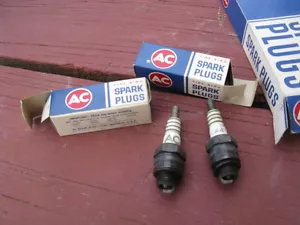NOS AC Fire Ring spark plugs for 1962 Chevrolet Corvette 327, in the GM box - Picture 1 of 1