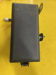 2017 SUBARU IMPREZA 2.0L FUSE BOX OEM - Picture 1 of 10