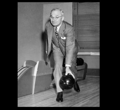 FOTO de bolos Harry Truman sótano de la Casa Blanca 1947 regalo de cumpleaños Foto 1 de 2