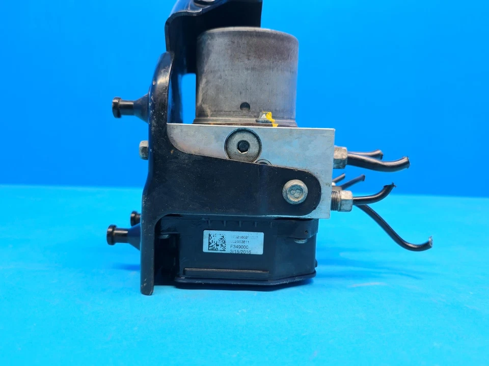 Conjunto de bomba de freno antibloqueo ABS 16-17 DODGE DURANGO GRAND CHEROKEE 68252641AD Foto 1 de 4