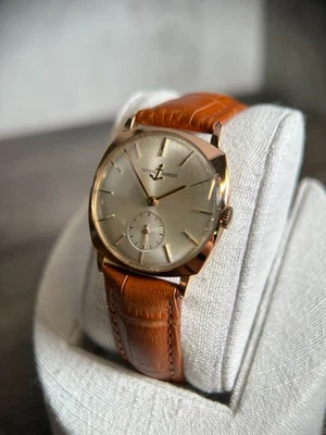 Reloj de vestir vintage Ulysse Nardin oro rosa 18k cuerda manual Foto 1 de 4