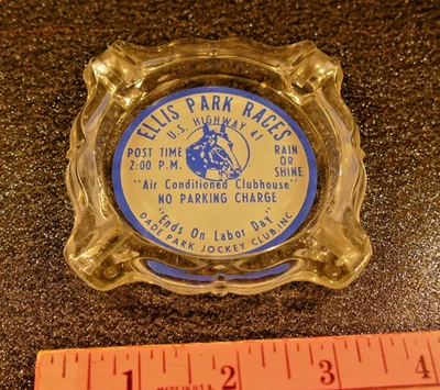 Cenicero vintage de vidrio ELLIS PARK Dade Jockey Club HORSE RACING KENTUCKY 41 Foto 1 de 4