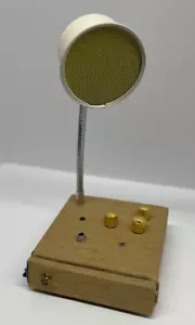 Combo de amplificador de guitarra hecho a mano - 9 voltios - 2,5 vatios - Salida de auriculares - ¡Genial! - Imagen 1 de 6