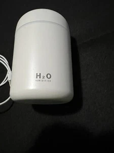 H2O Mini Humidifier Essential Oil Diffuser White Used - Picture 1 of 6