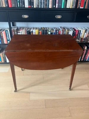 АНТИКВАРНЫЙ СТОЛ PEMBROKE КРАСНОЕ ДЕРЕВО ОТЛИЧНОЕ СОСТОЯНИЕ ТОВАРА - Изображение 1 из 4