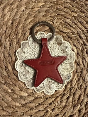 Coach Vintage Guante Cuero Curtido Estrella Roja Llavero Llavero Dije MUY RARO NUEVO Foto 1 de 4