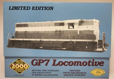 Proto 2000 HO GP7 Northern Pacific #553 Limited Edition Locomotive DCC ready - Image 1 of 4