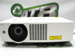 Panasonic PT-VMZ50 LCD Projector 1920x1200 WUXGA 5000 Lumens 19546Hrs No Adapter - Picture 1 of 6